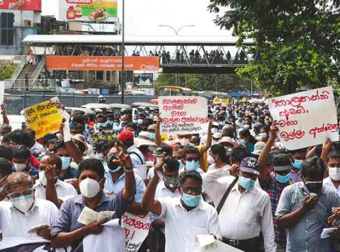 ගුරු-විදුහල්පති අරගලයට විසඳුම් නෑ - වර්ජනය දිගටම