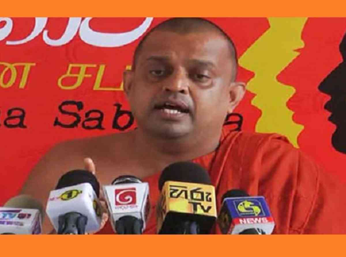 වෛද්‍ය උපදෙස් මත ගුරු-විදුහල්පති පාගමන නවත්වයි