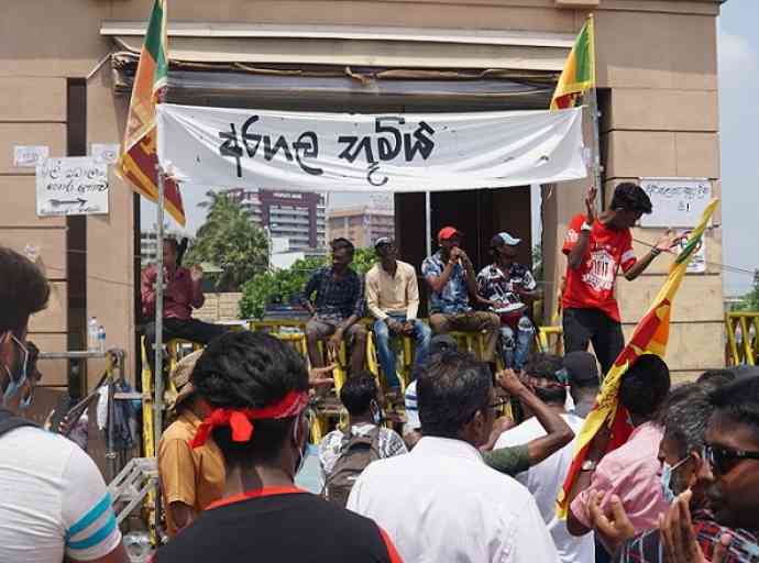 දේශපාලනය යනු කුමක්ද? වෘත්තියක්ද එසේත් නැතිනම් සමාජ සේවයක්ද?