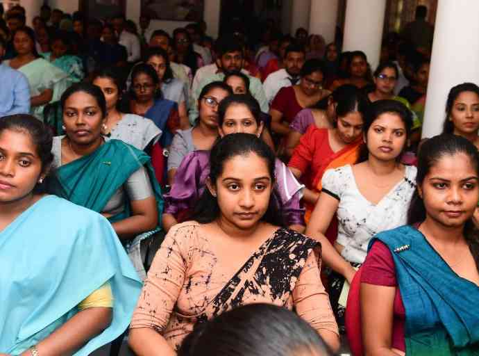 ආයුර්වේද, සිද්ධ සහ යුනානි වෛද්‍ය උපාධිධාරීන් සඳහා සීමාවාසික පුහුණුව