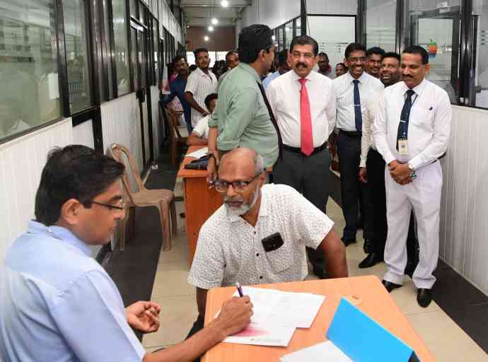රජයේ මුද්‍රණ දෙපාර්තමේන්තුවේ සේවකයින්ගේ ලෙඩ බලයි