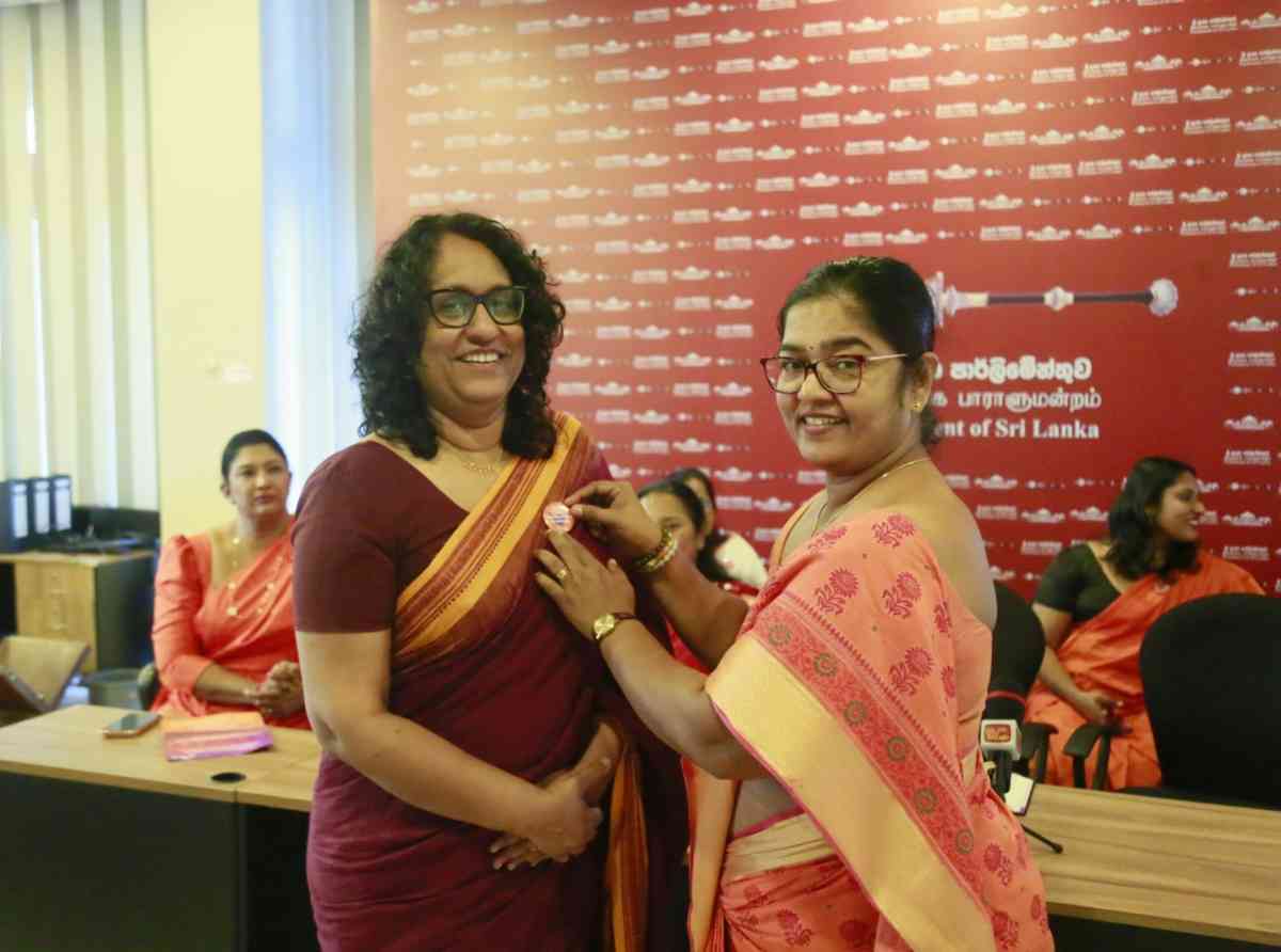  ස්ත්‍රී පුරුෂ සමාජභාවය මත පදනම් වූ ප‍්‍රචණ්ඩත්වය පිටුදැකීමට පාර්ලිමේන්තුව තැඹිලි පැහැ ගැන්වෙයි.