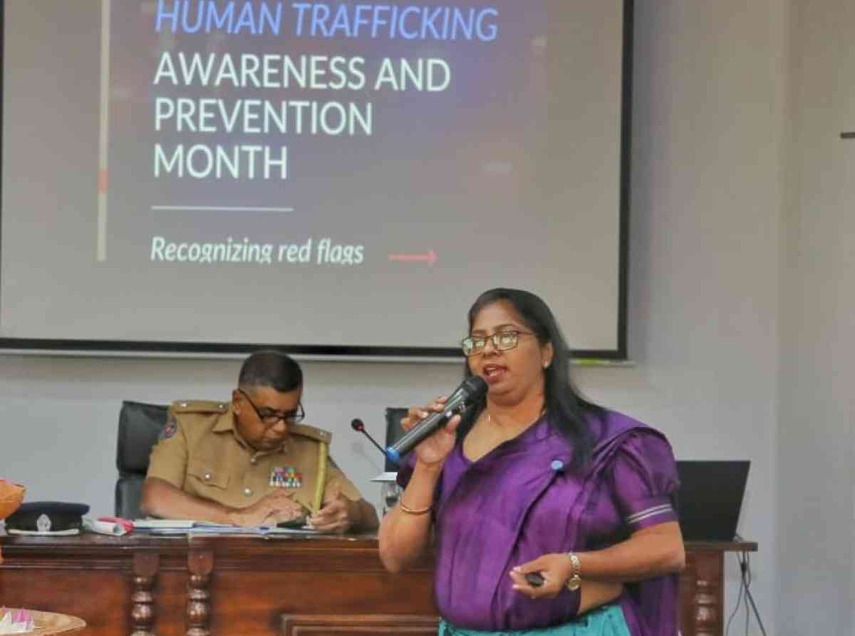 විදෙස් රැකියා වංචාකරුවන්ගෙන් ආරක්ෂා කිරීමට දිවයින පුරා දැනුවත් කිරීම් අරඹයි