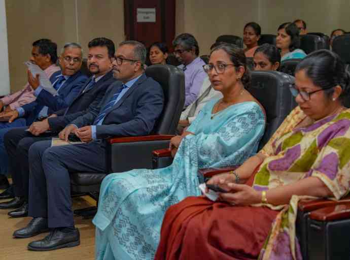 කම්කරු කොමසාරිස්වරුන්ට පුහුණුවක්