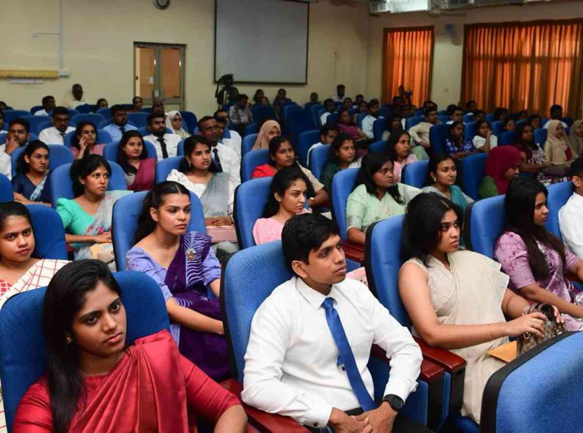 දන්ත ශල්‍ය වෛද්‍ය නිලධාරීන් 77 දෙනෙකුට සීමාවාසික පත්වීම්